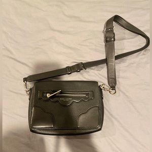 Marc jacobs crossbody bag